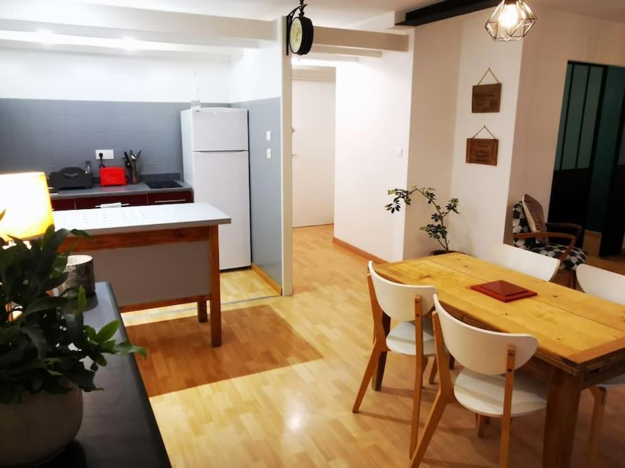 Nid Douillet A Quelques Pas De La Gare. Apartment Carcassonne Bagian luar foto