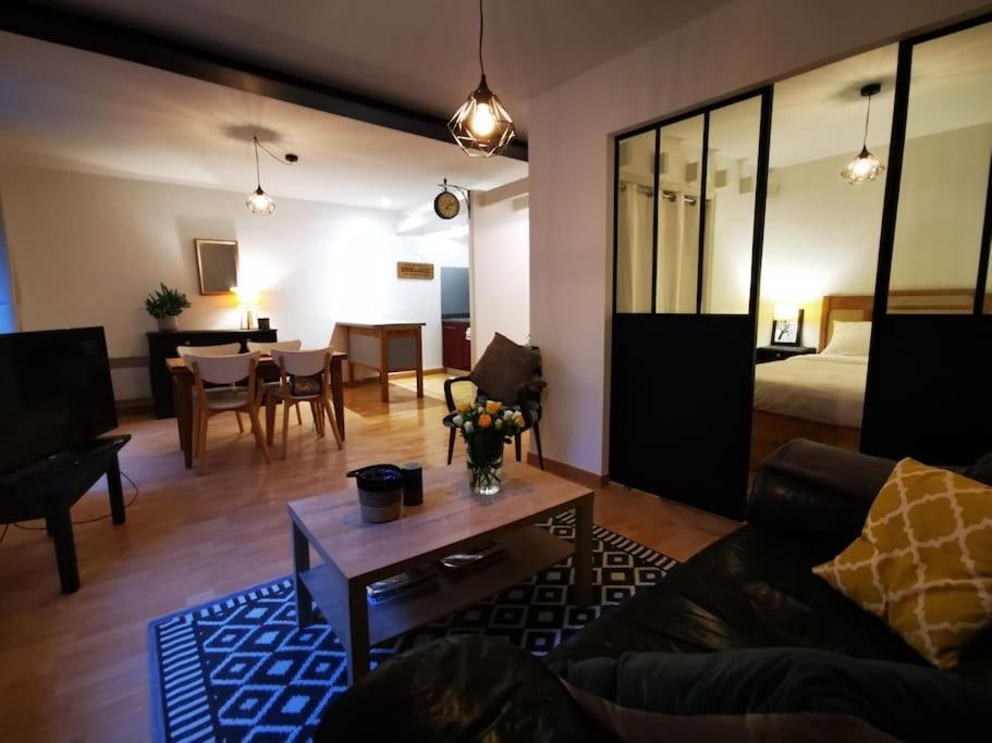 Nid Douillet A Quelques Pas De La Gare. Apartment Carcassonne Bagian luar foto